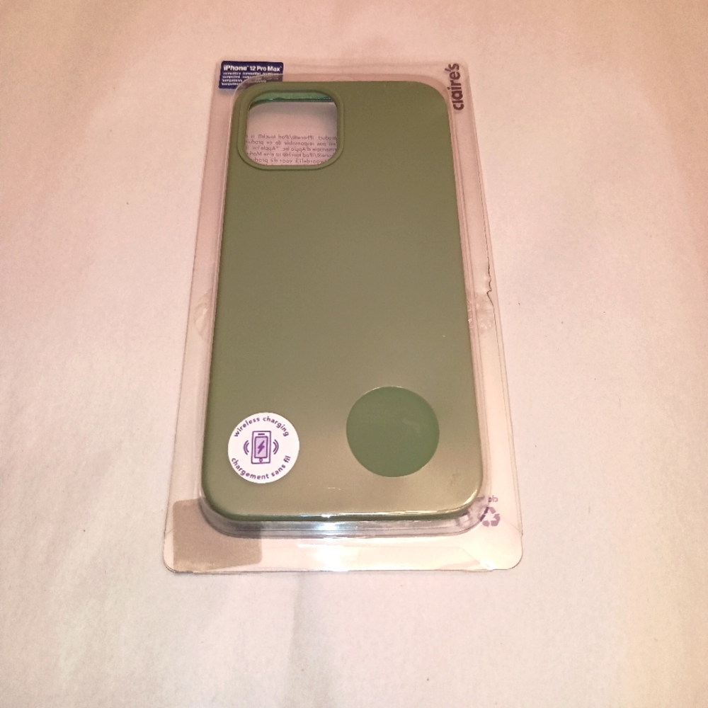 Claire's Brand phone Case See Compatibility Soft Green
